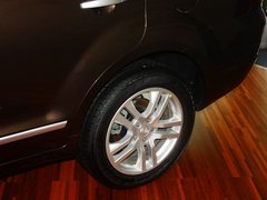 2013款 1.8T 手动 两驱智尊版 5座