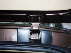 2013款 1.8T 手动 两驱智尊版 5座