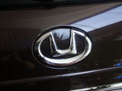 2013款 1.8T 手动 两驱智尊版 5座