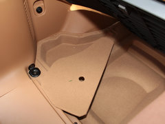 2013款 1.8T 手动 两驱智尊版 5座