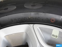 2013款 1.0L MT GTDi 尊贵型