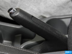 2013款 1.0L MT GTDi 尊贵型