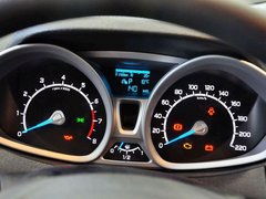 2013款 1.5L DCT 尊贵型