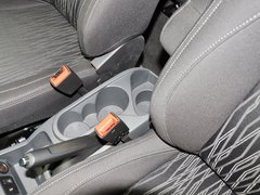 2013款 1.5L DCT 尊贵型