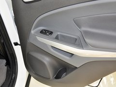 2013款 1.5L DCT 尊贵型