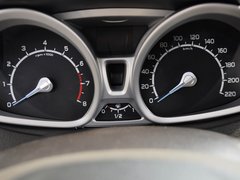 2013款 1.5L DCT 尊贵型