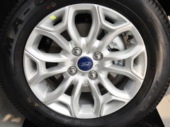 2013款 1.5L DCT 尊贵型