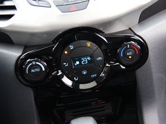 2013款 1.5L DCT 尊贵型