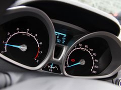 2013款 1.5L DCT 尊贵型