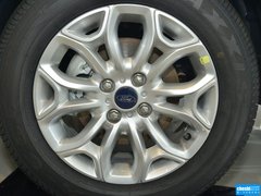 2013款 1.5L 手动 尊贵型