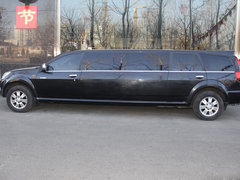 2012款 2.4L 手动 时尚豪华型 10座