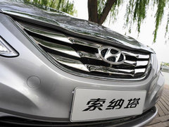 北京现代  索纳塔八 2.0L AT