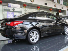 2011款 2.0L 自动 时尚版