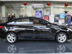 2011款 2.0L 自动 时尚版