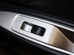 2011款 1.5L 手动 精英导航版 5座