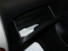 2011款 1.5L 手动 精英导航版 5座