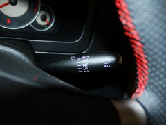 2011款 1.5L 手动 精英导航版 5座