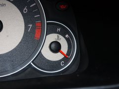 2011款 1.5L 手动 精英导航版 5座