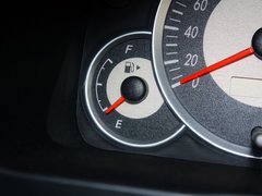 2011款 1.5L 手动 精英导航版 5座