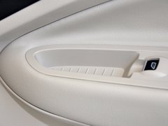 2013款 2.0T 自动 四驱精英型 5座