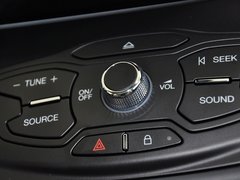 2013款 2.0T 自动 四驱精英型 5座