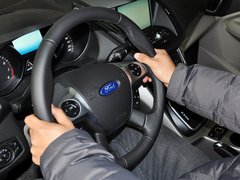 2013款 1.6T 自动 四驱精英型 5座