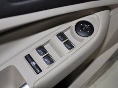 2013款 1.6T 自动 四驱精英型 5座