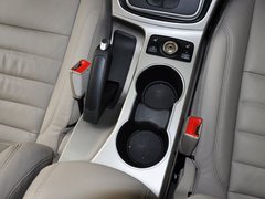 2013款 1.6T 自动 四驱精英型 5座