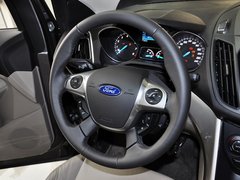 2013款 1.6T 自动 四驱精英型 5座