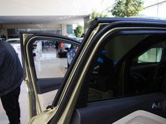 2013款 1.6T 自动 四驱精英型 5座