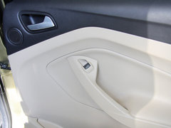 2013款 1.6T 自动 四驱精英型 5座