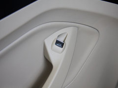 2013款 1.6T 自动 四驱精英型 5座