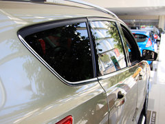 2013款 1.6T 自动 四驱精英型 5座