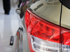 2013款 1.6T 自动 四驱精英型 5座