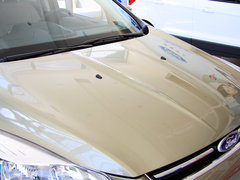 2013款 1.6T 自动 四驱精英型 5座