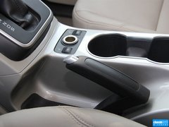 2013款 1.6T 自动 四驱精英型 5座