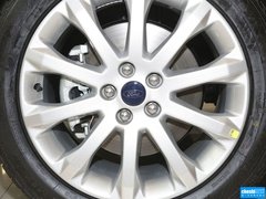 2013款 1.6T 自动 四驱精英型 5座