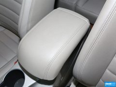 2013款 1.6T 自动 四驱精英型 5座