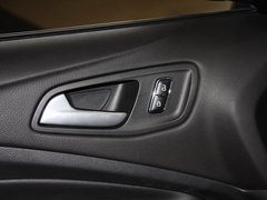 2013款 1.6T 自动 两驱风尚型 5座