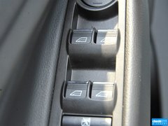 2013款 1.6T 自动 两驱风尚型 5座