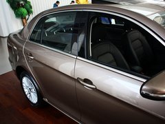 2013款 1.4T DSG 豪华型