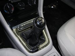 2013款 1.6L 手动 时尚型