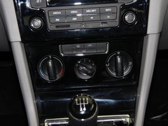 2013款 1.6L 手动 时尚型