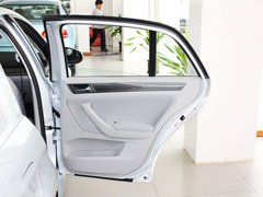 2013款 1.6L 手动 时尚型