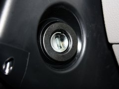 2013款 1.6L 手动 时尚型