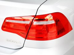 2013款 1.6L 手动 时尚型