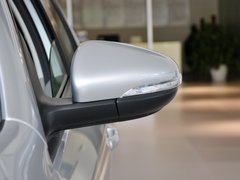 2013款 1.6L 自动 时尚型