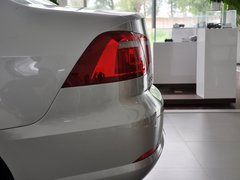 2013款 1.6L 自动 时尚型