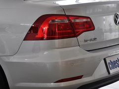 2013款 1.6L 自动 时尚型