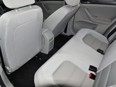 2013款 1.6L 自动 时尚型